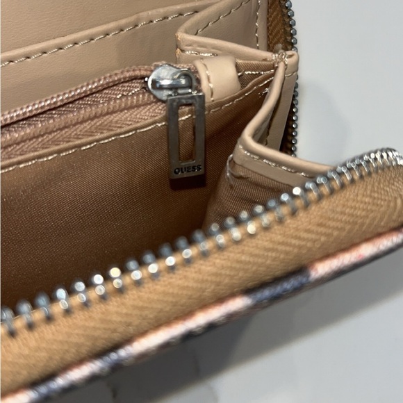 Womens Not Used Leopard Print Vintage Guess Wallet - Picture 4 of 11